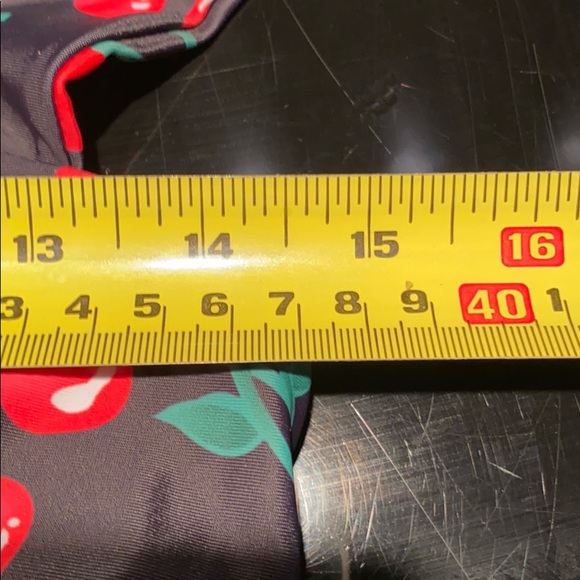 Pin-up cherries swimsuit - Picture 9 of 16